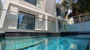 OpenSky Lux, Kallithea